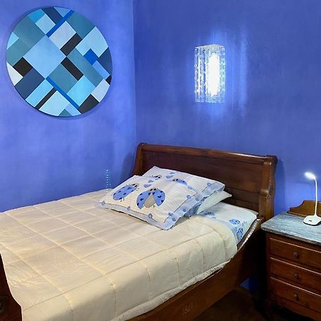 Blue Room ซาลุซโซ ภายนอก รูปภาพ